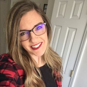 Meet your Posher, Nikki